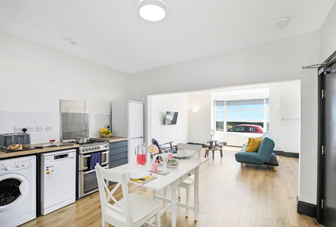 Tyme Suites On Kingsway Cleethorpes Ngoại thất bức ảnh