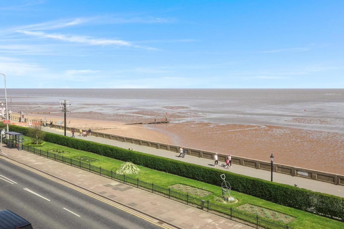 Tyme Suites On Kingsway Cleethorpes Ngoại thất bức ảnh